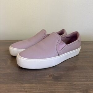 Slip-On Casual Sneakers in Dusty Lilac